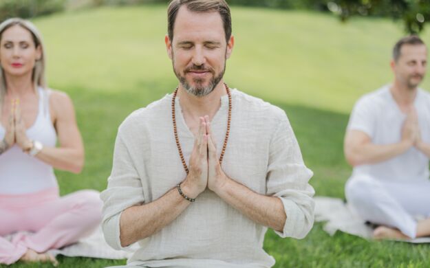 assets/images/5/meditation%20%C3%BCber%20zwei%20herzen-9d3c4d70.jpg